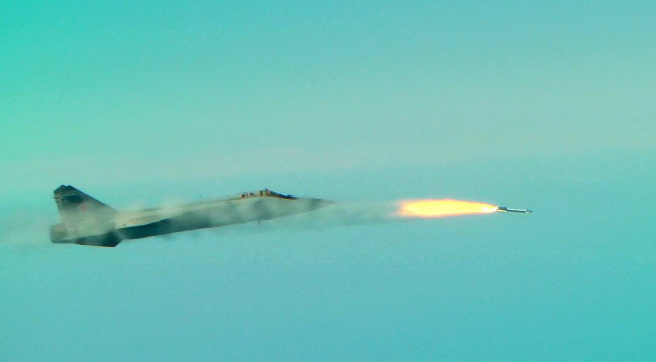 ОАК проведет модернизацию 50 истребителей МиГ-31: masterok — LiveJournal