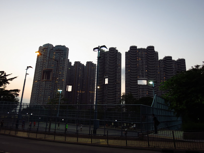  Разоблачаем! Почему гонконгские небоскребы с дырками? 