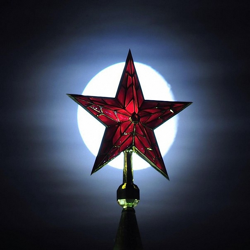 Светит всем знакомая звезда: десять фактов о рубиновых украшениях Кремля