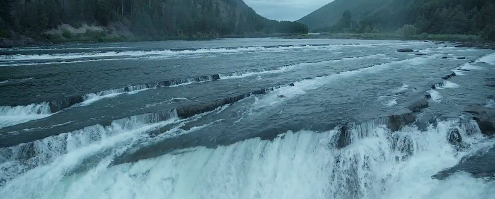 Кадр из фильма «Выживший»: река Мунтеней, Кутара, США