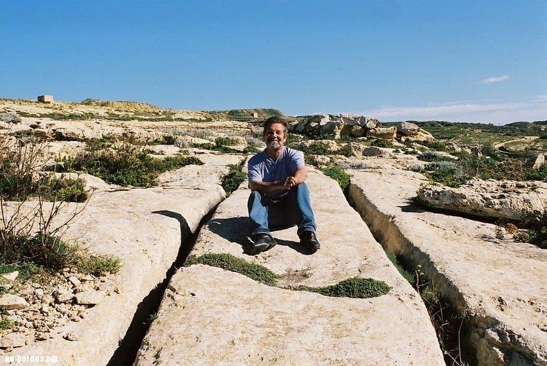Загадочные следы от колес в Мальте