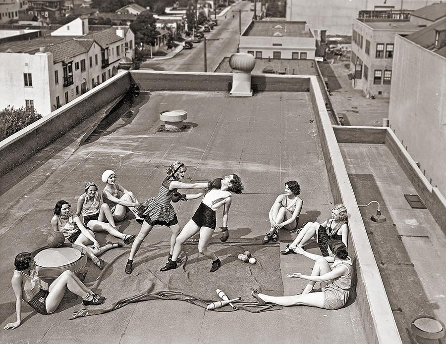 Женский бокс на крыше. 1938 год.