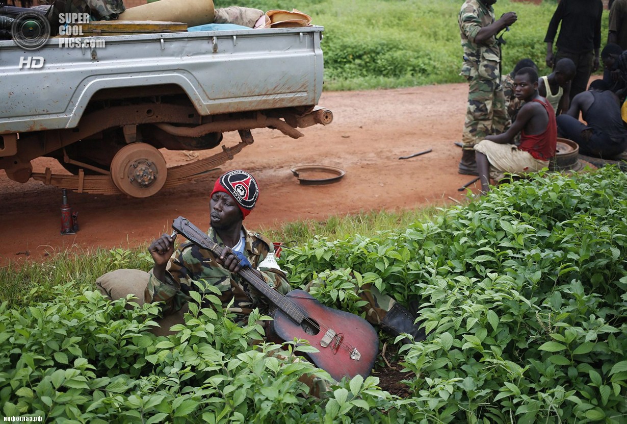 Член повстанческой группировки Центральноафриканской республики «Селека». (REUTERS/Goran Tomasevic)