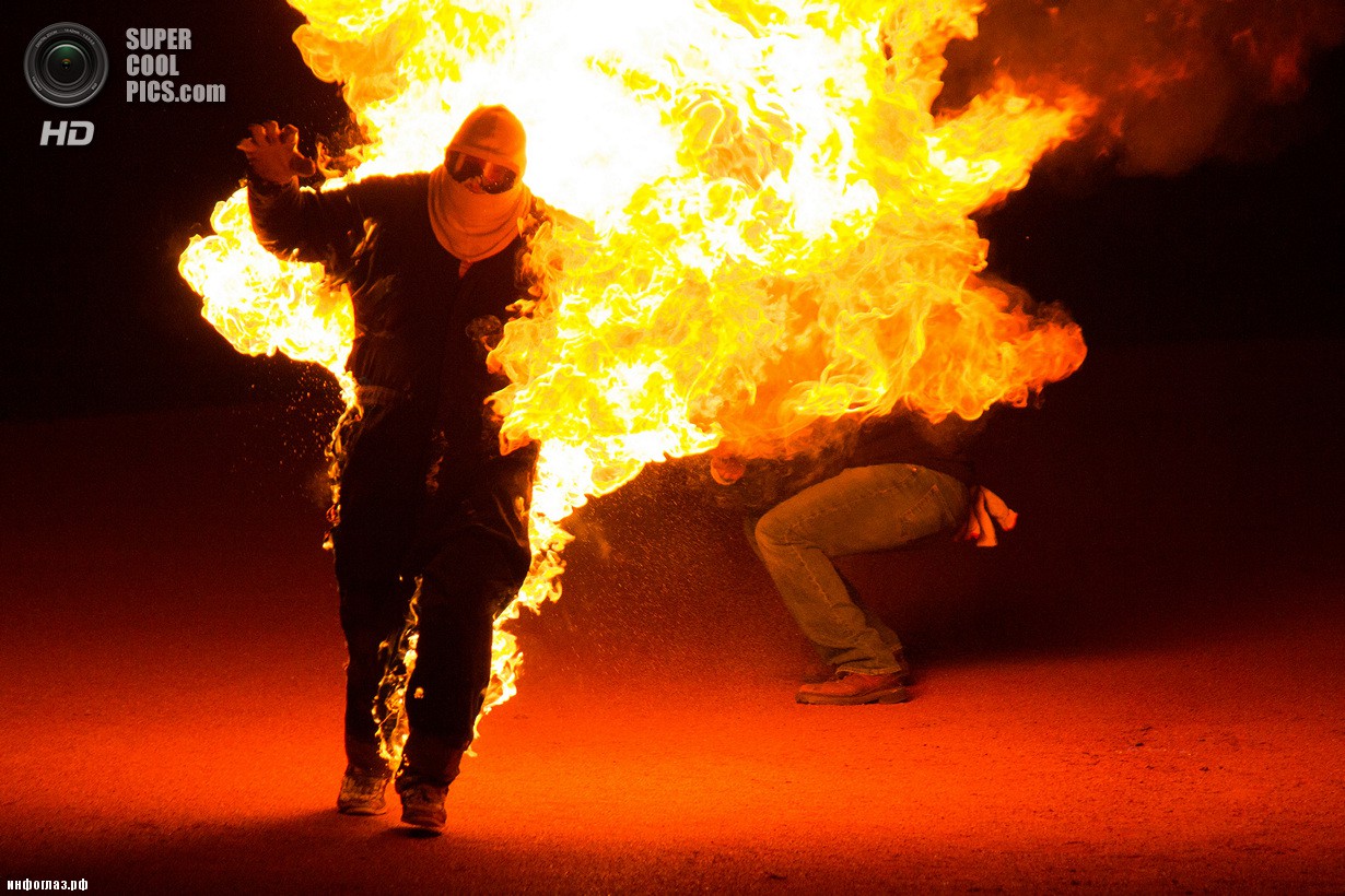 США. Невада. Пустыня Блэк-Рок. Во время фестиваля Burning Man 2013. (Matt Kerr)