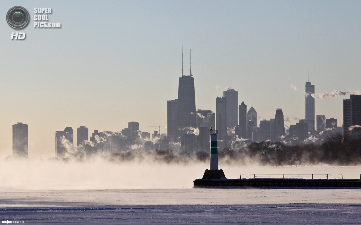 США. Чикаго, Иллинойс. 6 января. Озеро Мичиган. Последствия рекордных морозов. (AP Photo/Teresa Crawford)