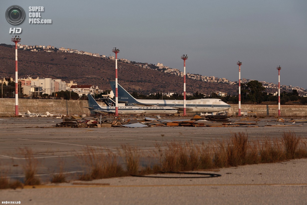 Греция. Афины. 16 июня. Самолёты Olympic Airways. (REUTERS/Yorgos Karahalis)
