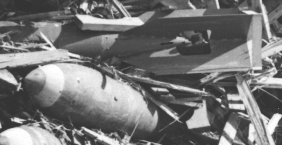 ​800-кг авиабомбы обр. 99, захваченные на аэродроме острова Сайпан. Июль 1944 года - «Экспромты» Пёрл-Харбора: авиабомбы | Военно-исторический портал Warspot.ru